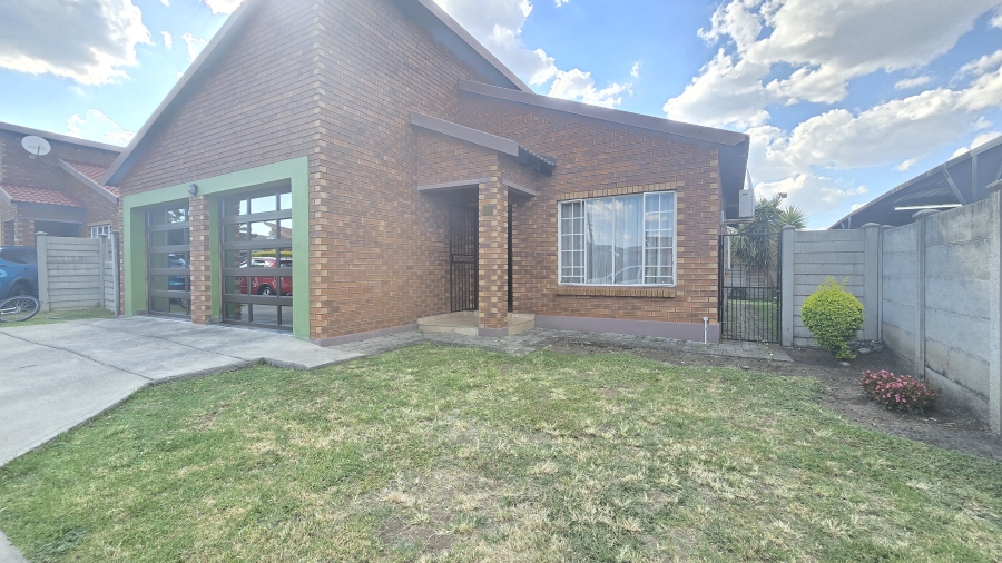 3 Bedroom Property for Sale in Waterval East North West